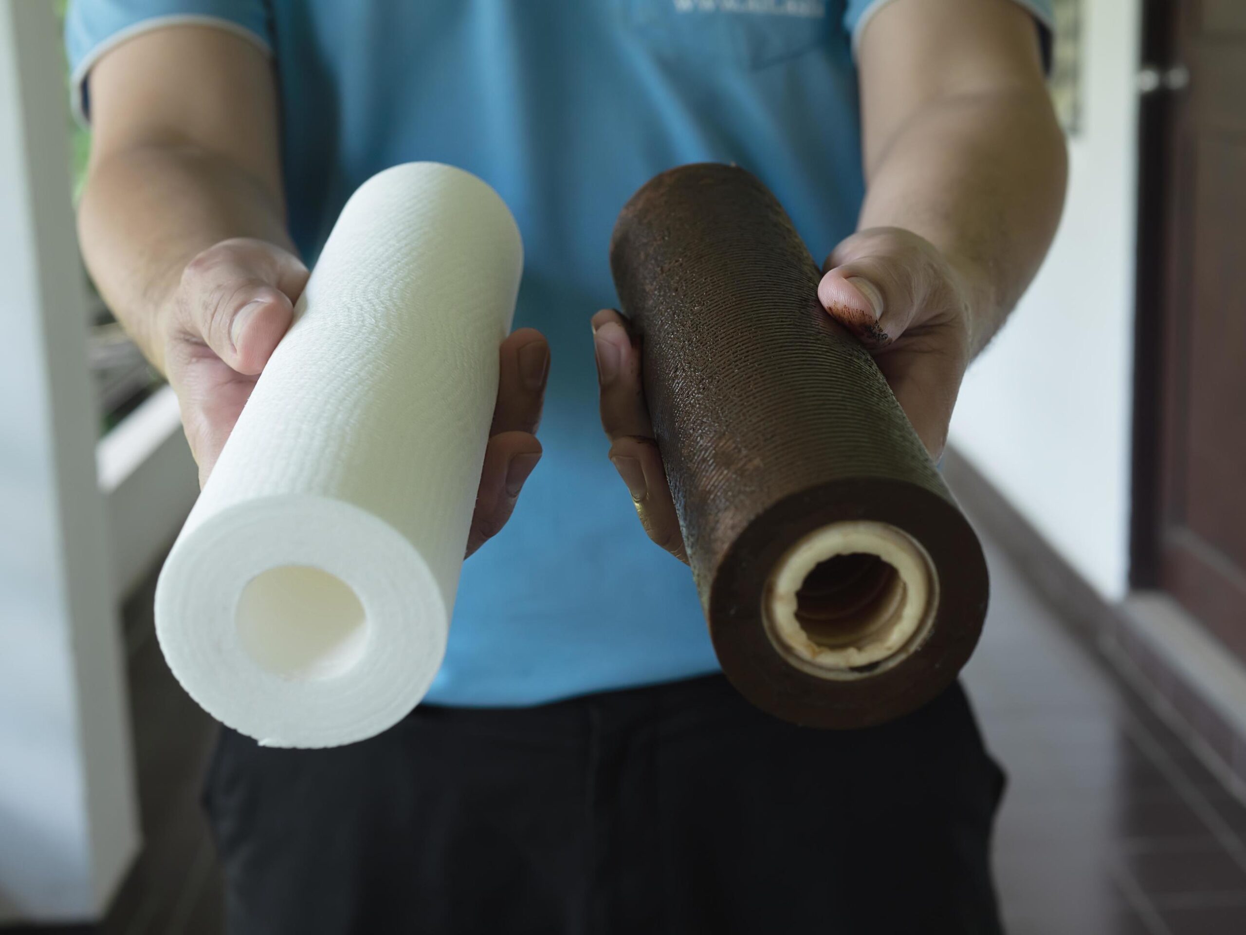 new-and-dirty-household-drinking-water-purifier-filter-tube-showing-service-maintenance-require-period-basic-home-water-treatment-purity-system-concept